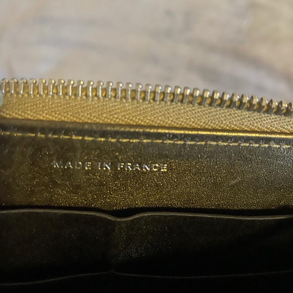 Vintage CHANEL TRAVEL LINE Long Zippy Wallet - Picture 8 of 10